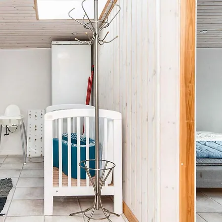 Holiday home 8 Person In B Rkop